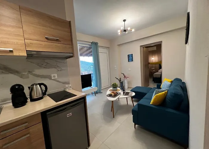 Veni's Apartment Potos