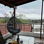 Veni's Appartamento Potos